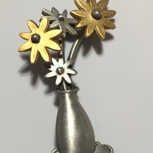 JJ Pin Brooch Flowers in Vase